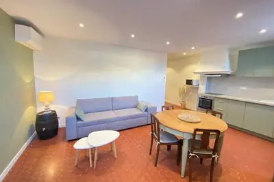 Image de 06cf : Bel appartement rénové vieil Antibes