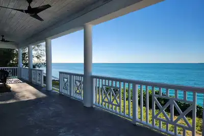 Image de New 3-bed oceanview villa, Black Point, Exuma near Staniel, Ac, Wifi boat access