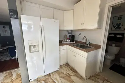 Image de Welcome To Your Own Private Home Away From Home In Bk, Ny With Ac, Patio & Wifi