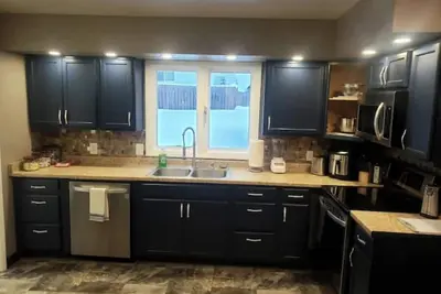 Image de Caribou Flat: Fire & Ice. Theater, Firepit & Yard! \n\n