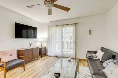 Image de 3 Mi to Wvu: Condo w/ Deck in Morgantown