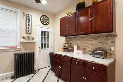 Image de Charming, cozy and clean 4-bedroom house with Ac and WiFi in superb Philadelphia
