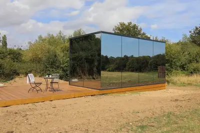 Image de Pound Farm Mirror Houses: Meadow ÖÖD, with hot tub in Framlingham