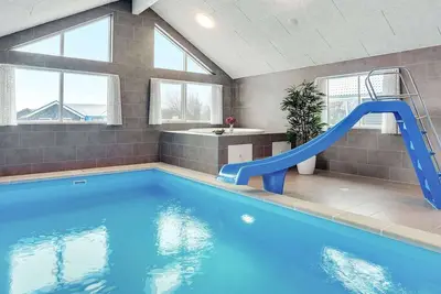 Image de 16 Person Holiday Home in Sydals