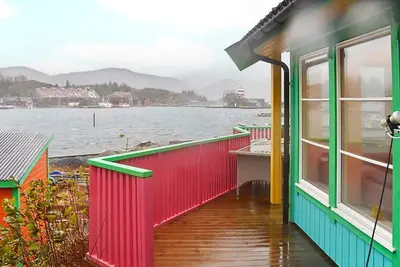 Image de 6 Person Holiday Home in Maloy