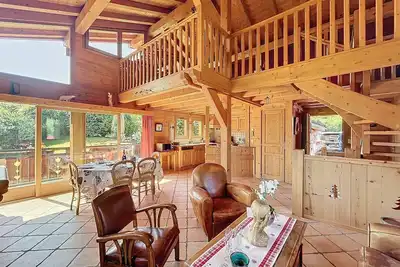 Image de Chalet individuel avec garage, terrasse, buanderie et cuisine équipée
