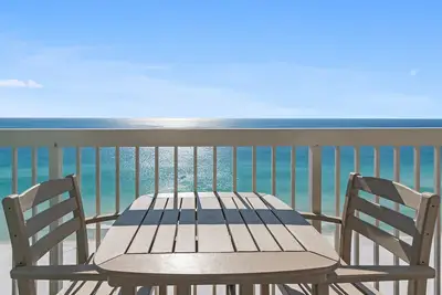 Image de Pelican Beach 19th Floor 1 Br - on the Beach