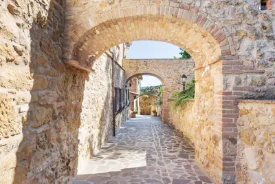 Image de Lavish Holiday Home in Volterra With Pool