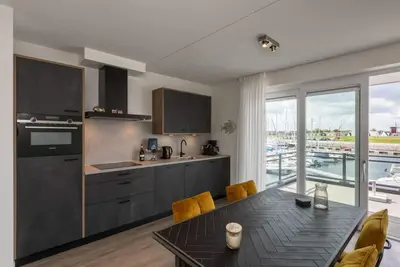 Image de Unique Apartment, Located on the Oosterschelde and Marina of Sint Annaland