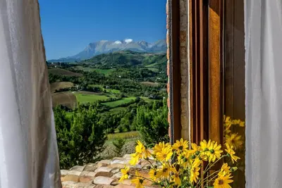 Image de Gorgeous Apartment With Pool Near Sibillini Mountains