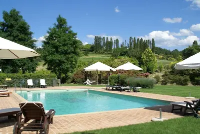 Image de Nice Apartment With Pool and Beautiful Garden