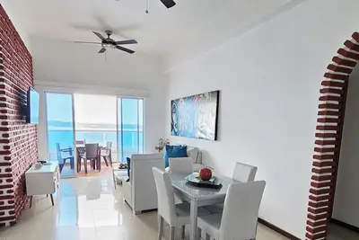 Image de Apartment on the 13th floor, with beautiful sea views by Parceros Group