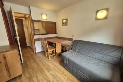 Image de À 100m des pistes de ski, 3ème étage, vue montagne, balcon, télévision, casier à ski, 22m², Tignes