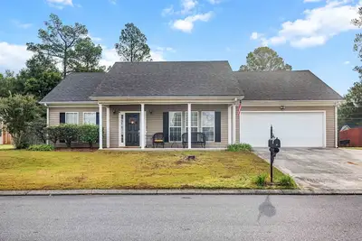 Image de Rocky 2, Newer, 3 Br 2 Bath, Hot Tub, Tennis Center