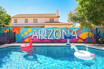 Image de Family & Pet-Friendly Oasis - Pool, Games and More!