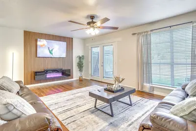 Image de 4 Mi to Gaylord Family Stadium: Norman Home