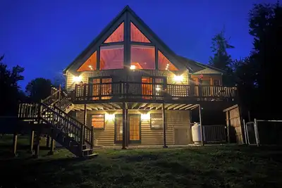 Image de On The Fly Inn, Full lake house with amazing private beach!