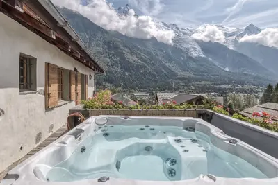 Image de Magnifique ferme traditionnelle de 4 chambres à pied du centre de Chamonix