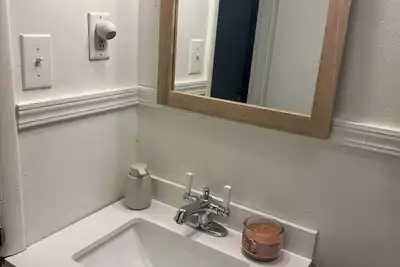 Image de Home Away From Home - Charming 3-bedroom house with Ac and WiFi in Decatur