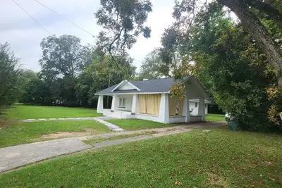 Image de Charming 3-bedroom -Two bathrooms -15 minutes from Robins Afb