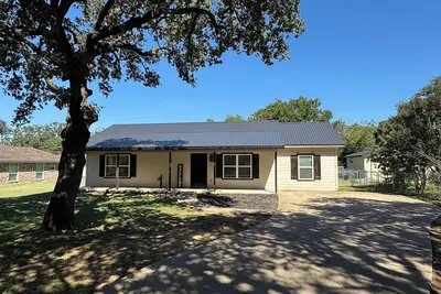 Image de Burleson Farmhouse 3-bedroom house