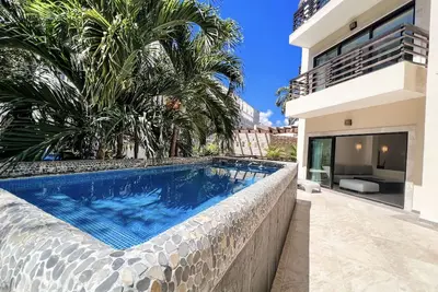 Image de Thai Village within a few steps from Mamitas Beach