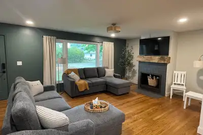 Image de mi casa es Tu casa (Center)