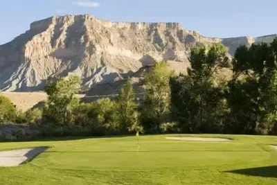 Image de Fully Fenced Backyard, Close to Trails & Sites