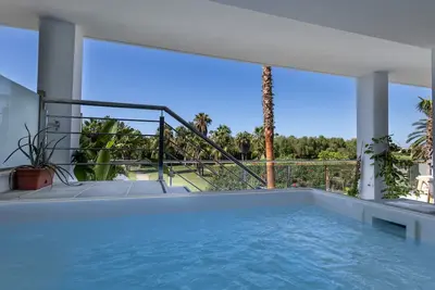 Image de Homity Low + Pool Moii-Na-3-P4-0c