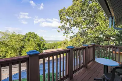 Image de Lakeview Townhouse - Remote-Work & Pet-Friendly