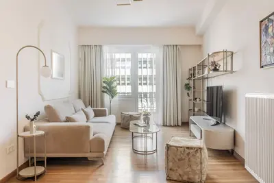 Image de Neoclassical  2br Retreat with Acropolis View