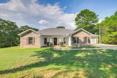 Image de ~ 13 Mi to Ole Miss: Private Family-Friendly Home!