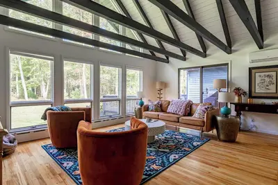 Image de Woodland Manor: Hot Tub | Cozy | Family Friendly