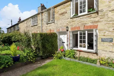 Michaelmas Cottage, pet friendly, character holiday cottage in Truro
