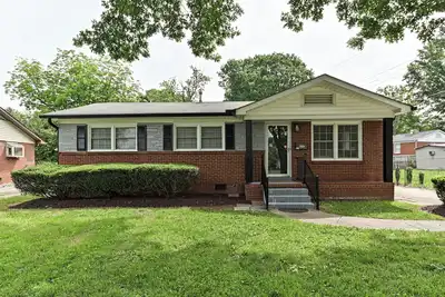 Image de Charming 3-bedroom house with WiFi and Ac in Charlotte