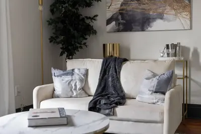 Image de Short North Chic – Gorgeous 3 Bdr Home in Desirable, Walkable Neighborhood