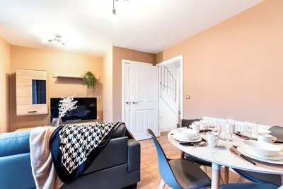 Image de Charming 2-bedroom house in enjoyable Peterborough with WiFi, Ac