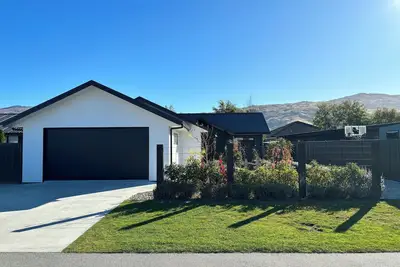 Image de Pedal and Play - Cromwell Holiday Home