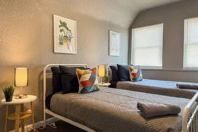 Image de Cozy 1br Apt with 5 Beds and Wifi