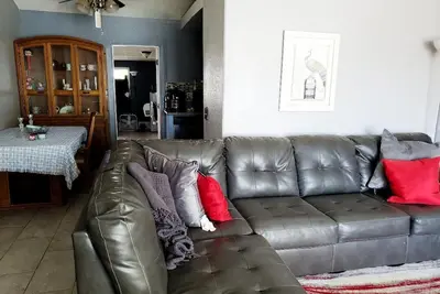 Image de Charming 2-bedroom house with WiFi, Ac in lovely Palmdale