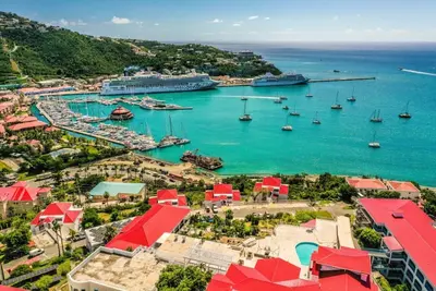 Image de 1 Bedroom, Sleeps 4, at Bluebeards Castle Pirates Pension Resort, St Thomas!