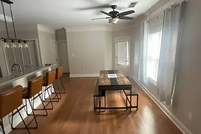 Image de Cozy 2-bedroom condo in amazing Athens with WiFi, Ac close to Campus & 5 points