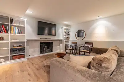Image de Charming & Spacious Lakewood Retreat with 4br/2ba