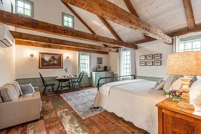 Image de Catskill upstairs suite - The Mohawk Valley House