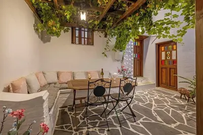 Image de Beautiful Historic 3-bedroom house in Koskinou
