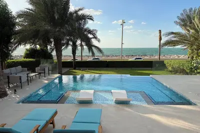 Image de Luxe 5-Br Villa with Private Pool in Palm Jumeirah