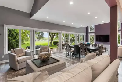 Image de Hamilton | Indoor Sauna, 5br, 4 Bath