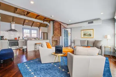 Image de The Beat | 2br in the Heart of Downtown Charleston