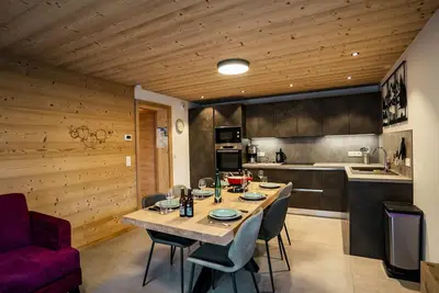 Image de Chalet 3 Pièces, 6 Pers. , Exposition Sud avec Terrasse et Parking Privatif