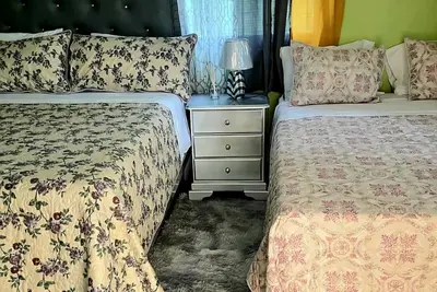 Image de 2 bedrooms, 1 bathroom, kitchen, WiFi, and Ac in Greendale, Spanish Town.